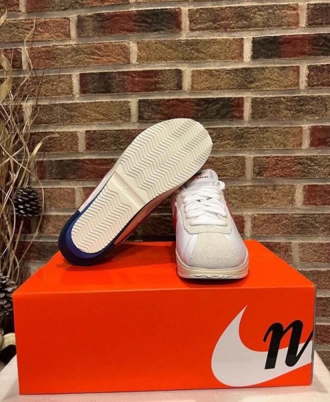 Nike Zoom Cortez SP Sacai