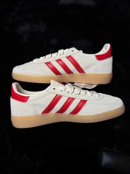 Adidas handball spezial saint valentin rose rouge