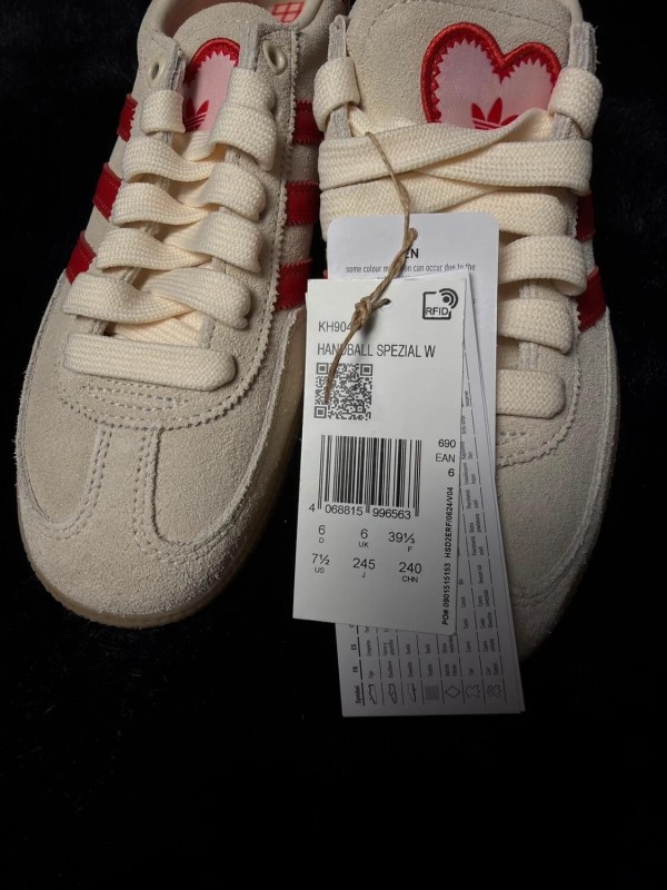 Adidas handball spezial saint valentin rose rouge 2