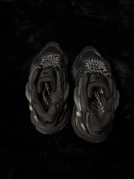 Adidas adistar jellyfish pharrell williams triple black - taille 42