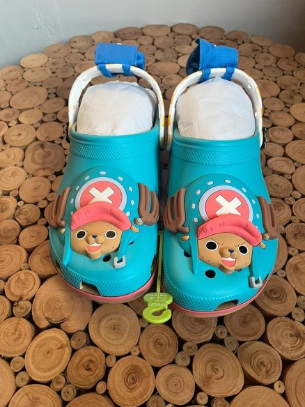 crocs one piece tony chopper