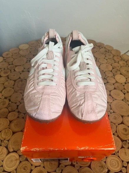 Nike moon shoe Jacquemus rose taille 40
