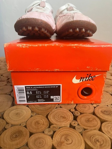 Nike moon shoe Jacquemus rose taille 40