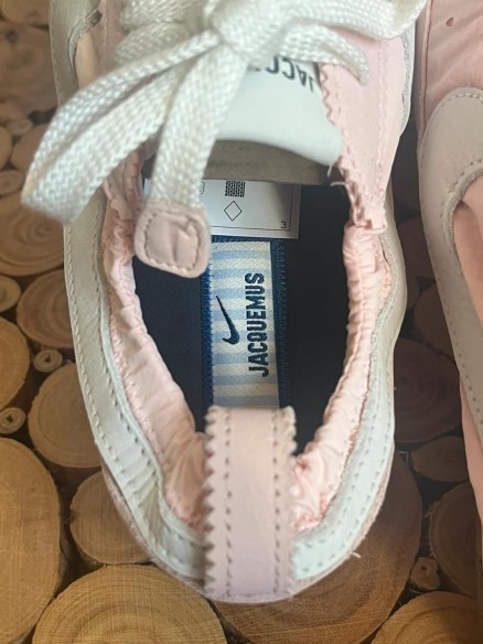 Nike moon shoe Jacquemus rose taille 40