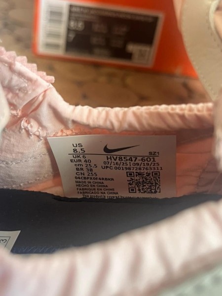 Nike moon shoe Jacquemus rose taille 40