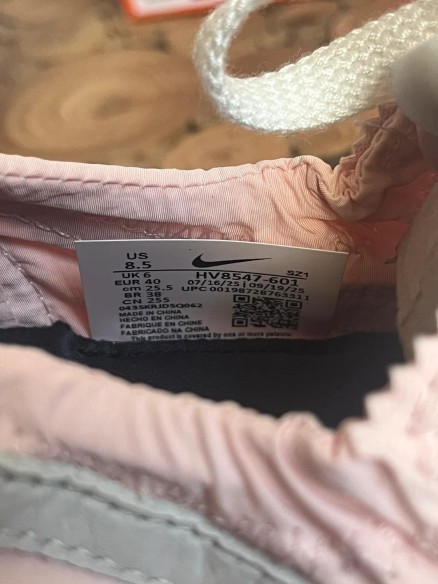 Nike moon shoe Jacquemus rose taille 40