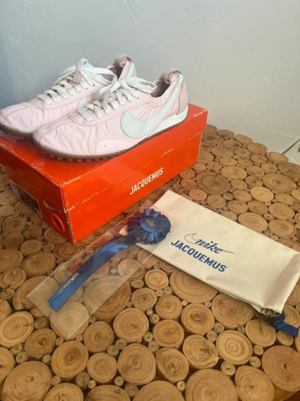 Nike moon shoe Jacquemus rose taille 40