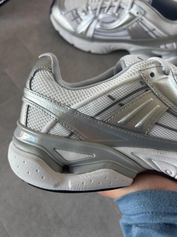 Under Armour UA sola Silver White Grey 2