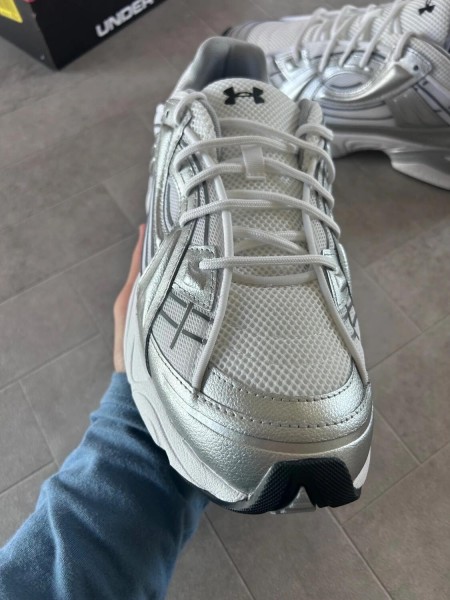 Under Armour UA sola Silver White Grey