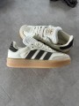 Samba off white earstrata chocolate brown
