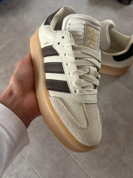 Samba off white earstrata chocolate brown
