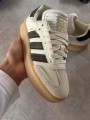 Samba off white earstrata chocolate brown