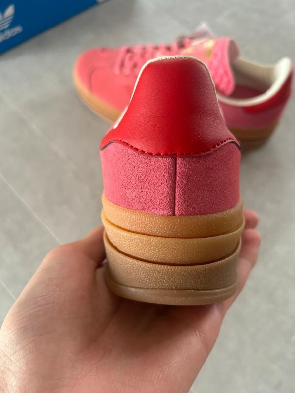 Gazelle bold pink red scarlet 2