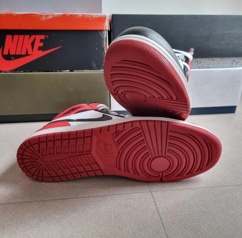 Jordan 1 "Black Toe" 2016 2