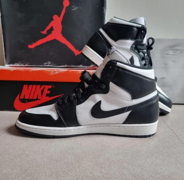 Jordan 1 "Black & White" 2014