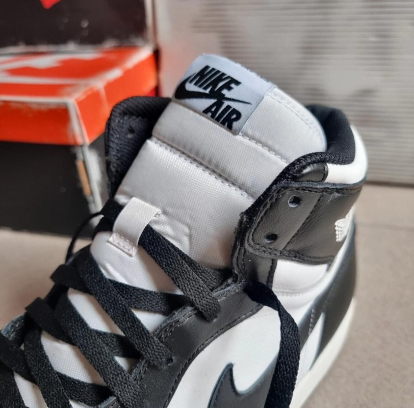 Jordan 1 "Black & White" 2014 2