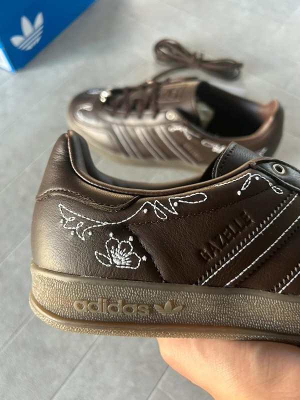 Adidas gazelle dark brown 2