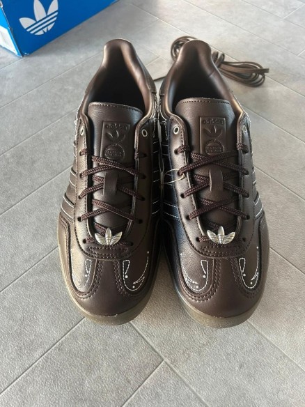 Adidas gazelle dark brown