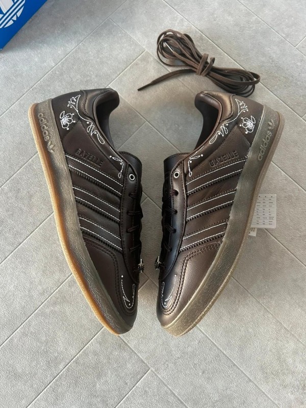 Adidas gazelle dark brown 2