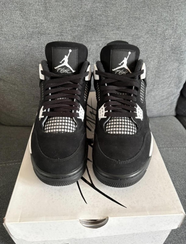 Jordan 4 White Thunder 44,5 2