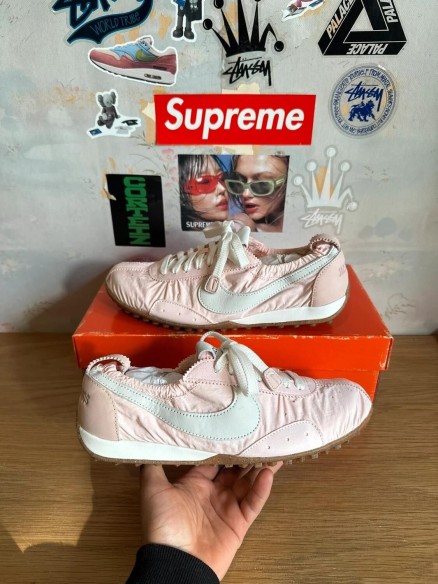 Nike moon shoe Jacquemus Pink