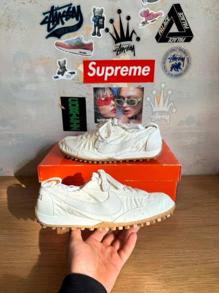 Nike moon shoe m Jacquemus white beige