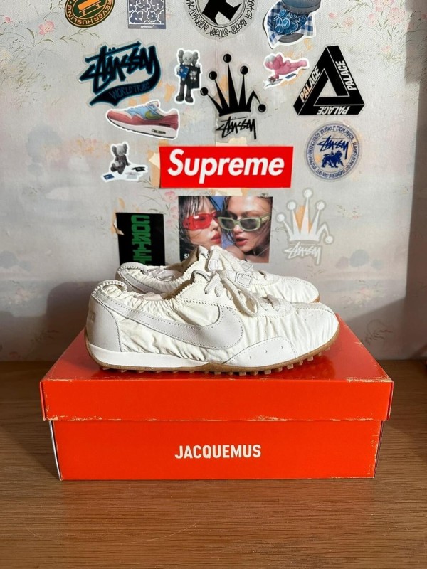 Nike moon shoe Jacquemus White beige 2