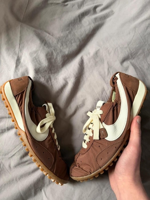 Nike moon SP jacquemus Brown