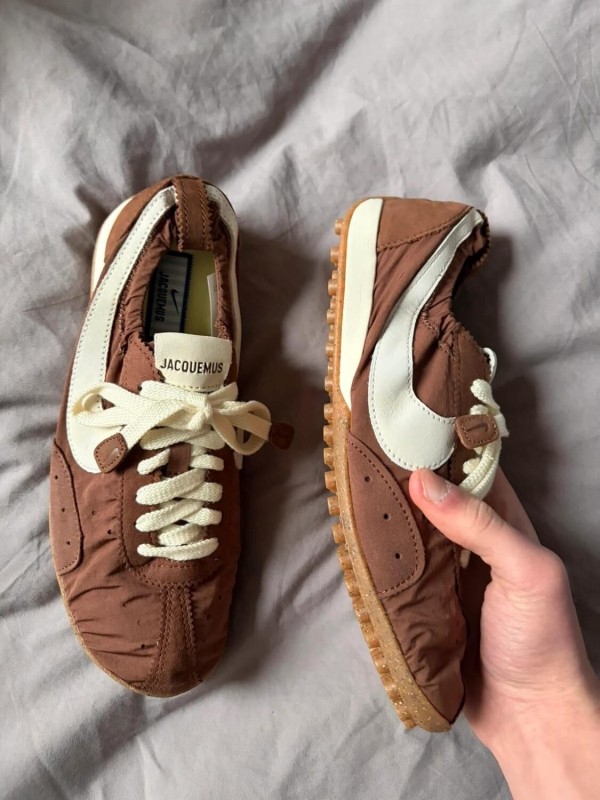 Nike moon SP jacquemus Brown 2