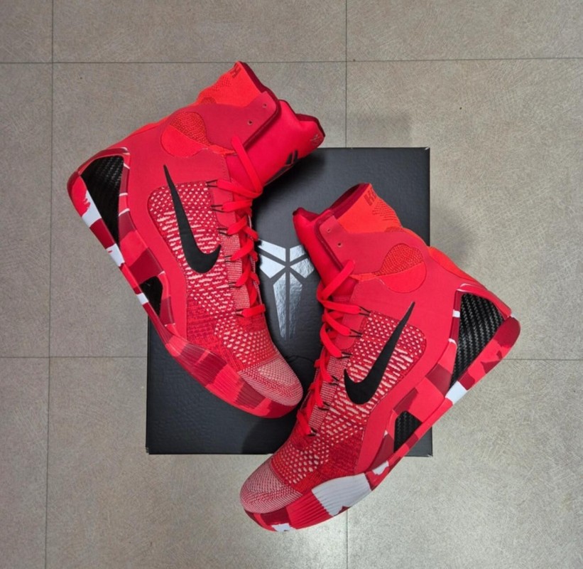 Kobe 9 Elite "Christmas" 2024