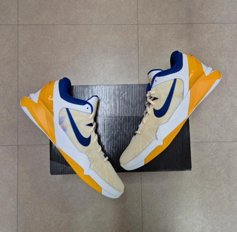 Kobe 7 "Lakers Home" 2012