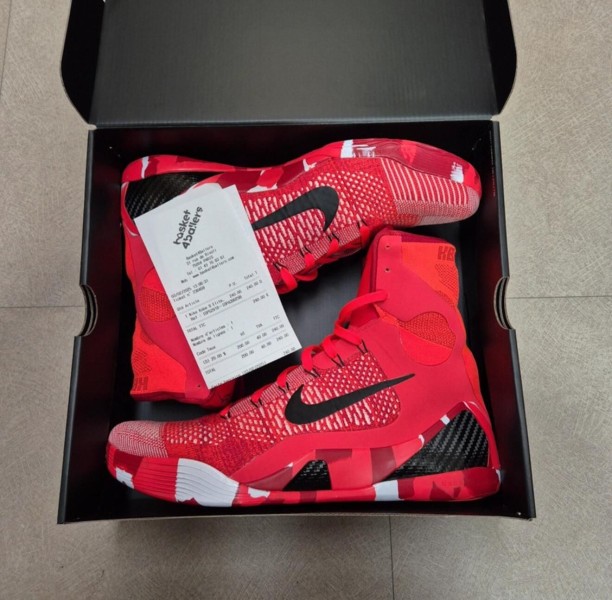 Kobe 9 Elite "Christmas" 2024
