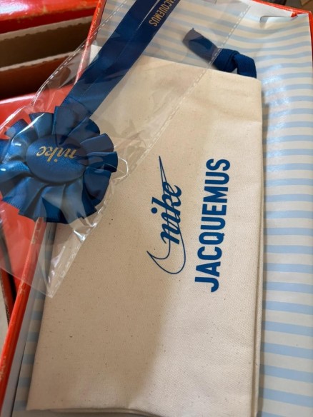 Nike moon shoe aluminum pink x Jacquemus - Taille 40