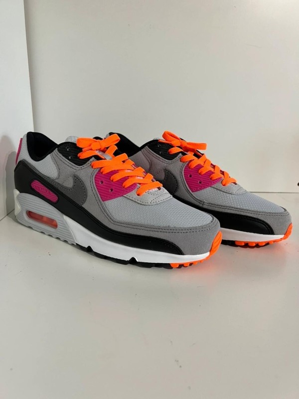 Nike air max 90 Dunkin Donuts 2