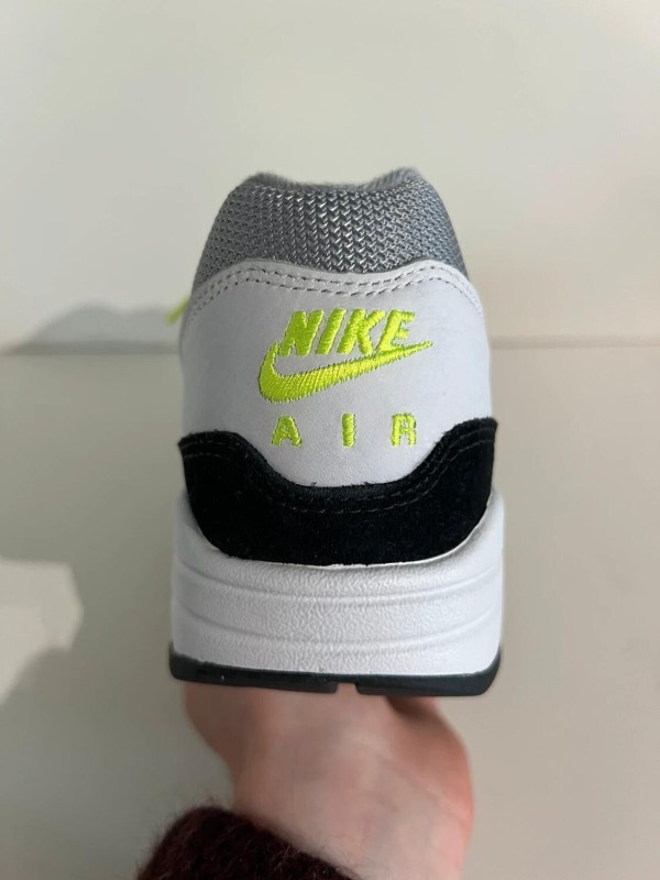 Nike air max 1 chili volt 2