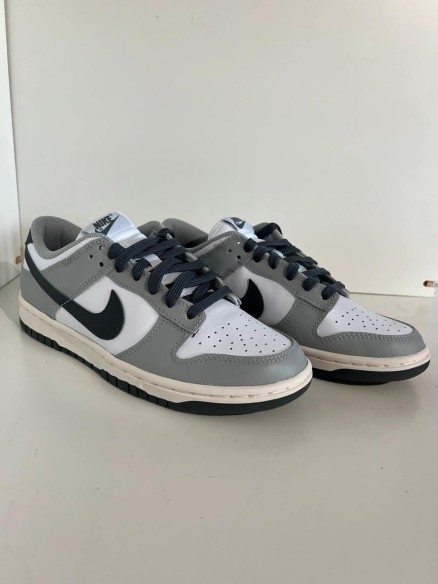 Nike dunk low light smoke grey