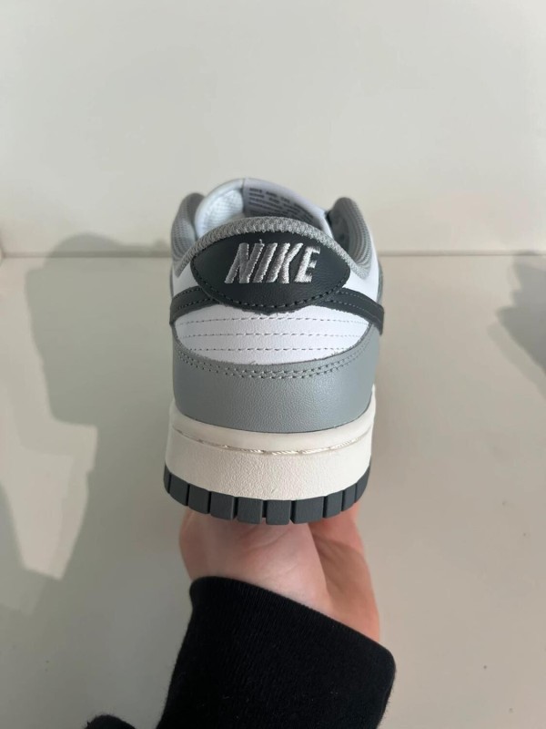 Nike dunk low light smoke grey 2