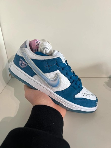 Nike SB Dunk low born x raised one block at a time