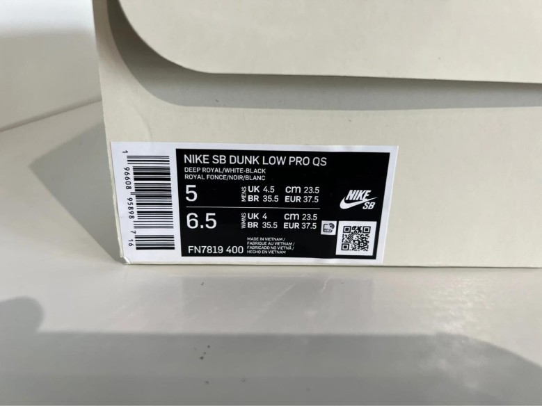 Nike SB Dunk low born x raised one block at a time