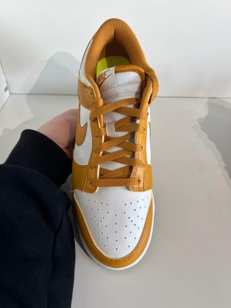 Nike dunk low next nature phantom gold