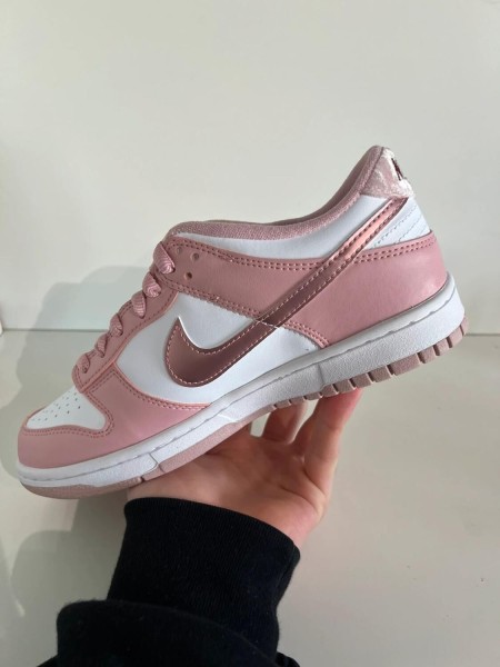 Nike dunk low pink velvet (GS)