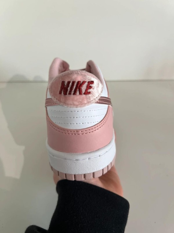 Nike dunk low pink velvet (GS) 2