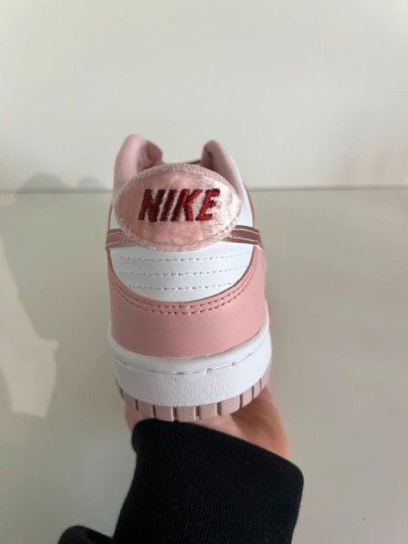 Nike dunk low pink velvet (GS)