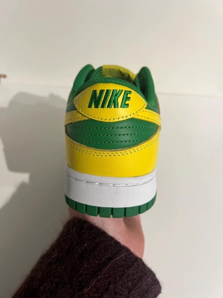Nike dunk low reverse brazil