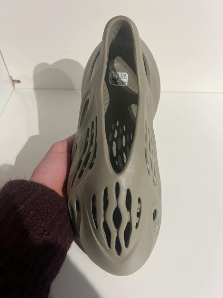 Yeezy foam runner stone salt
