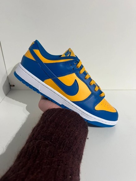 Nike dunk low UCLA