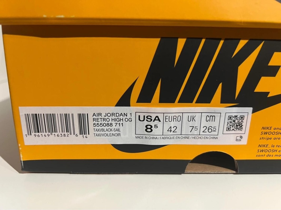 Nike air jordan 1 high taxi (Yellow Toe) 2