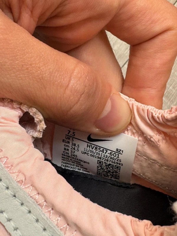 Nike Jacquemus moon shoe pink 2