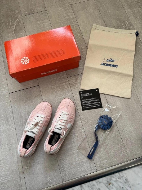 Nike Jacquemus moon shoe pink 2