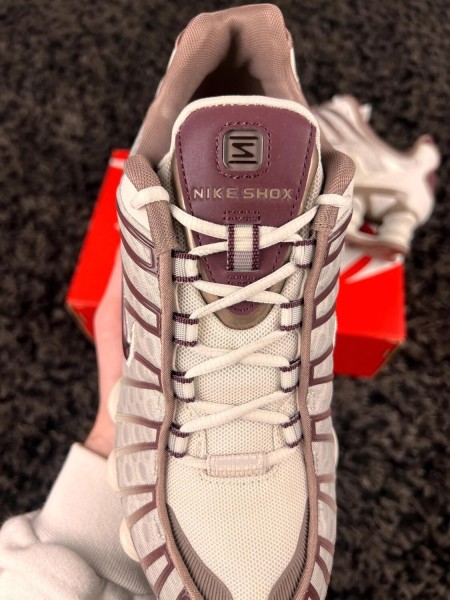 Nike shox TL beige marron burgundy crush taille 39